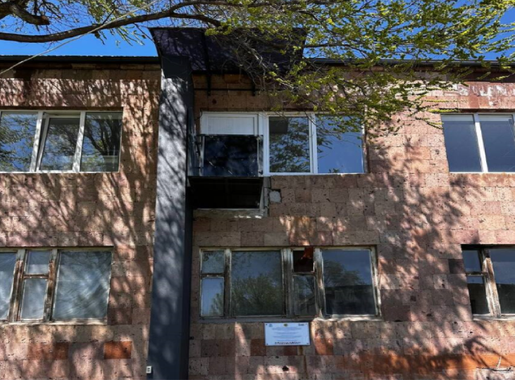 Ուղղահայաց բարձրացնող էլեկտրական հարթակ՝ «Ախուրյանի երիտասարդական հաբ»-ում