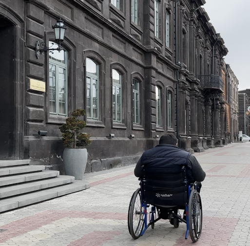 #պետպատվերովկցորդիչ #զբոսանքկցորդիչով