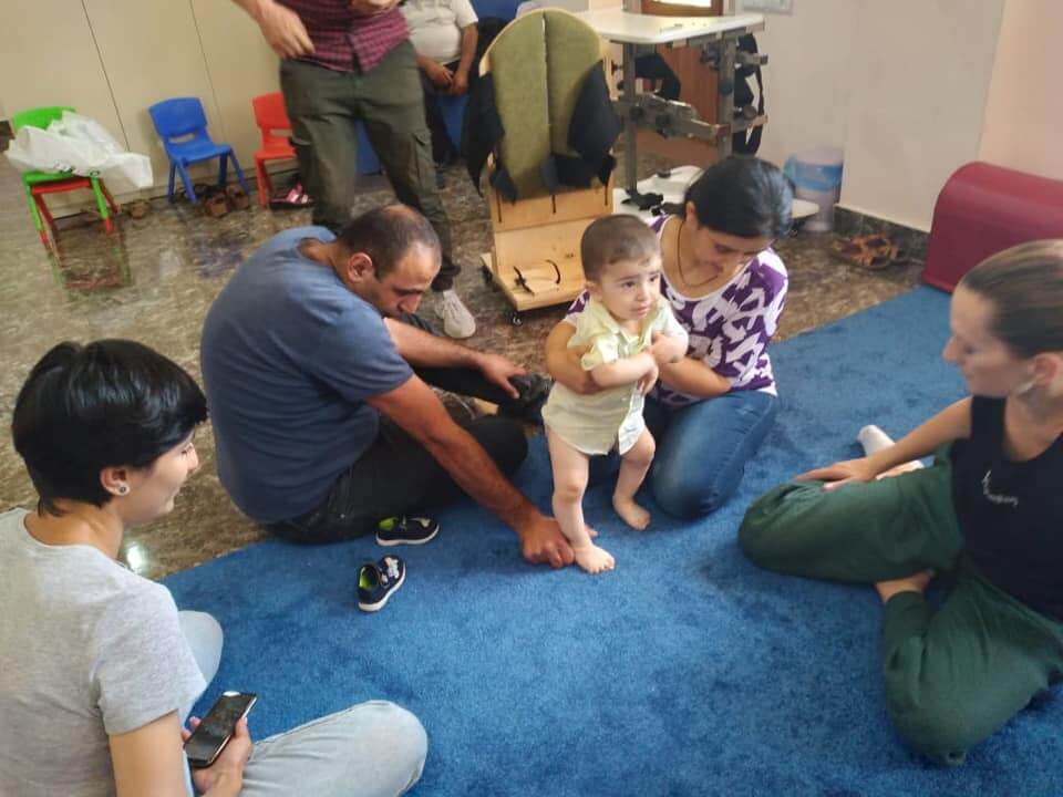 Կանգնակներ՝ «Ոսկեփորիկ» զարգացման կենտրոնի համար